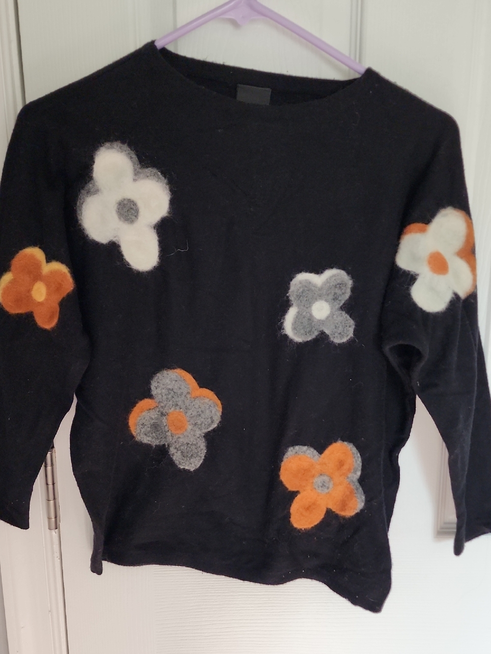 Aaeda brand Black Floral Appliqué Women's Sweater -